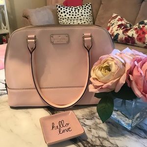 Pale pink Kate spade purse 💖